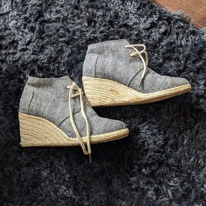 Toms canvas wedges